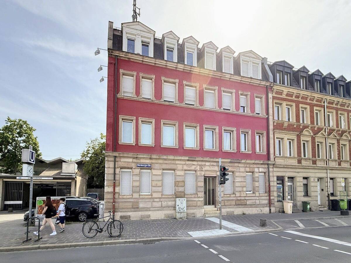 Mehrfamilienhaus Stadtgrenze Nürnberg/Fürth – 90762 Fürth – Bild 1 von 9