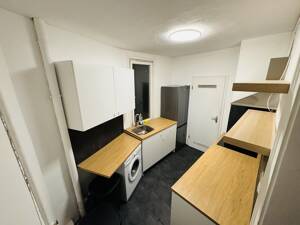 8% Bruttorendite in Stuttgart! Vollvermietetes 5-Zimmer-WG-Investment mit Top-Cashflow