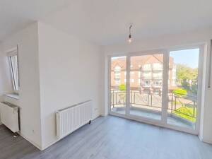 Großzügiges Raumwunder: Lichtdurchflutete 2-Zimmer-Wohnung mit Balkon in Paderborn-Dahl – 33100 Paderborn – Vorschaubild 2