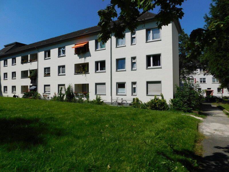 Schön gelegene 2-R-Wohnung mit Loggia! – Bochum – Vorschaubild 2