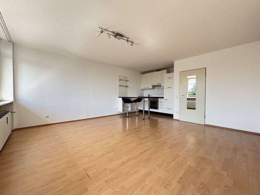 Bezugsfreies Appartement mit Garage unmittelbar am RWTH Hauptgebäude und dem Republikplatz gelegen – Aachen – Vorschaubild 8
