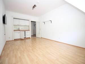 Helles Dachgeschossapartment Bogenhausen, ruhig gelegen - attraktive Kapitalanlage mit 4,5 % BME – 81677 München – Vorschaubild 7