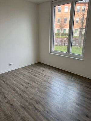 Ihre Traumwohnung mit Einbauküche wartet auf Sie! – 1237 Dresden – Vorschaubild 8