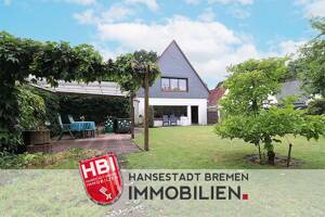 Farge / Sanierungsbedürftige 4-Zimmer-Wohnung mit Garten