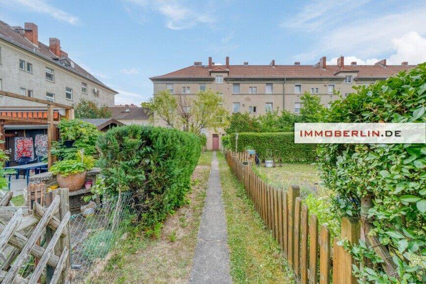 IMMOBERLIN.DE - Gepflegte Altbauwohnung in ruhiger Lage mit Garten beim Spektepark – Berlin – Bild 1 von 9