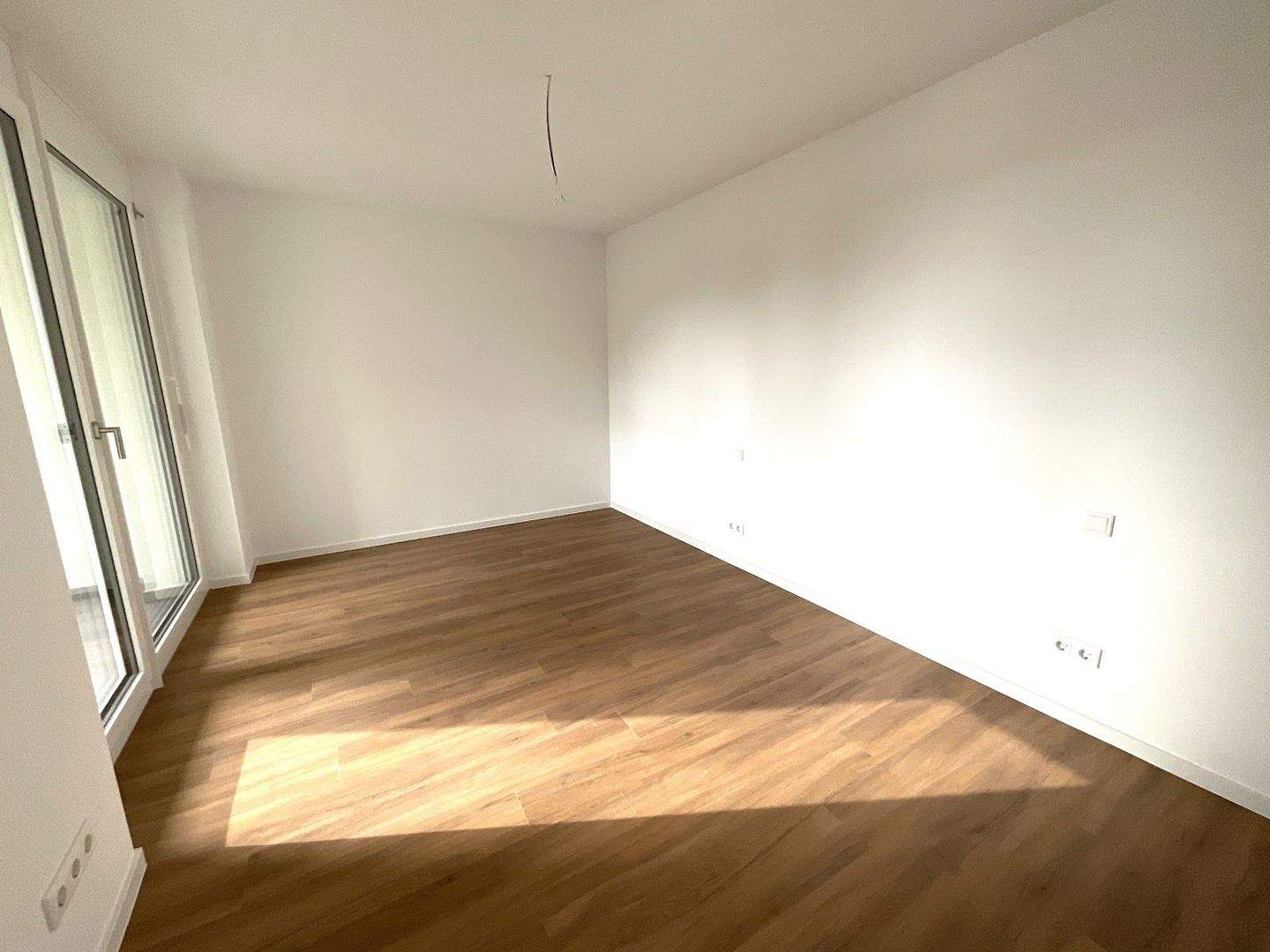Ihr neues Zuhause mit Freiraum: Elegante, barrierefreie 3-Zimmer-Wohnung mit sonniger Loggia – Nürnberg – Vorschaubild 8