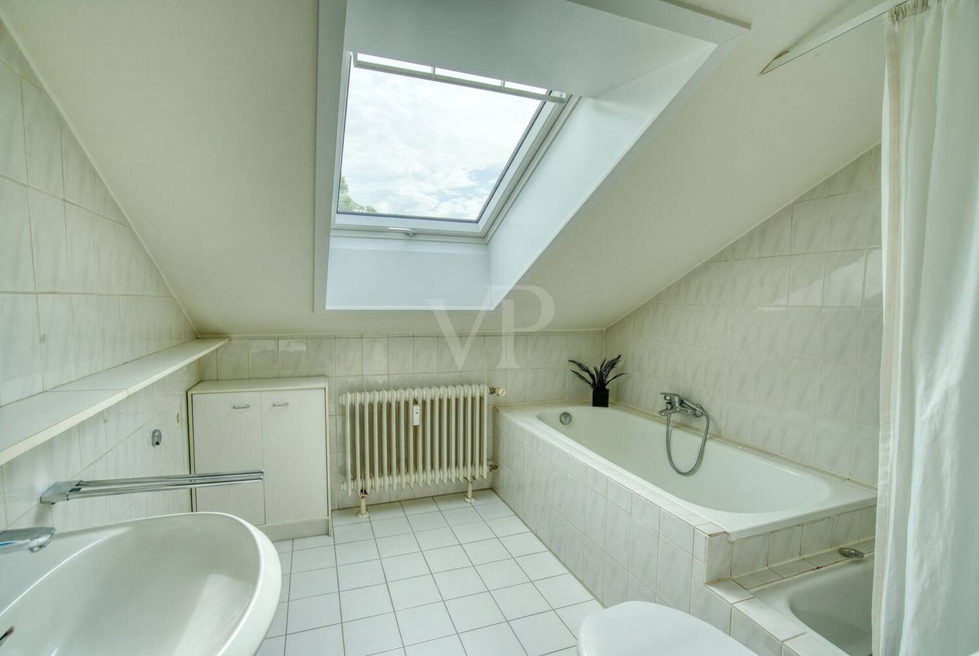 Dachgeschosswohnung in 77654 Offenburg mit 66 m² kaufen