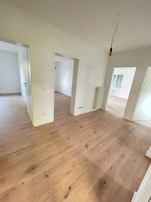 Gut gelegene 3 Zimmer Wohnung mit Balkon in Wiesbaden Schierstein – 65201 Wiesbaden – Vorschaubild 3