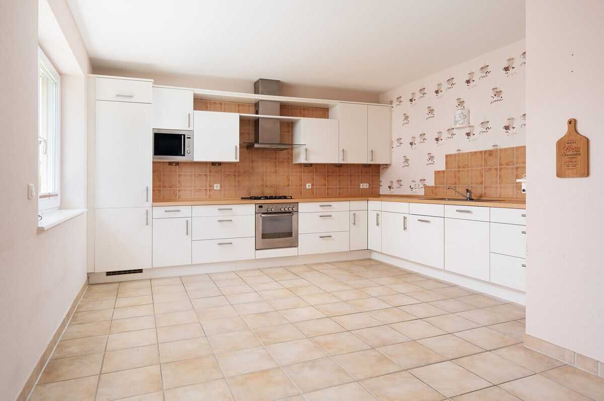 Schwanewede: Ansprechendes, großzügiges Einfamilienhaus mit Garage auf schönem Süd-West-Grundstück – Schwanewede – Vorschaubild 5