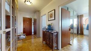 Stilvolle 3-Zimmer-Wohnung mit durchdachtem Grundriss, Balkon und Tiefgaragenstellplatz – 81735 München – Vorschaubild 7