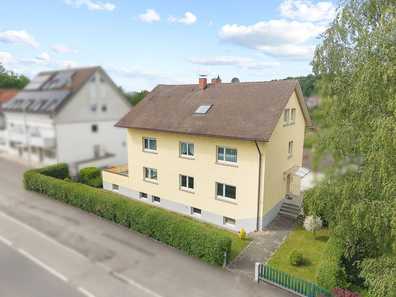 Vier Zimmer, sonnige Terrasse, großzügiger Grundriss, beste Möglichkeiten! – Konstanz – Vorschaubild 2