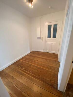 Winterhude: 2-Zi-Altbau mit Balkon, ideal als Wohnbüro, Praxis, Atelier – 22299 Hamburg – Vorschaubild 4