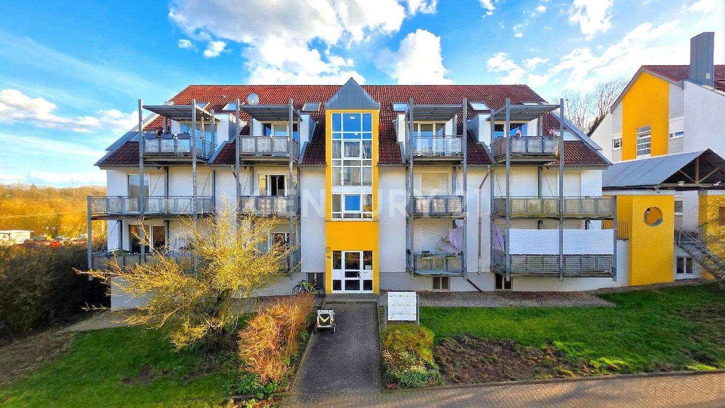 Traumhafte 2ZKB Maisonette - Wohnung mit Balkon in ruhiger Lage von Saarbrücken - Malstatt – Saarbrücken – Vorschaubild 2