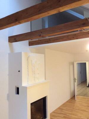 Aussergewöhnliche 3,5-Zi-Maisonette-Wohnung, 2 Wohnebenen, Stadtrandlage, offener Kamin,Einzelgarage – 80999 München – Vorschaubild 3