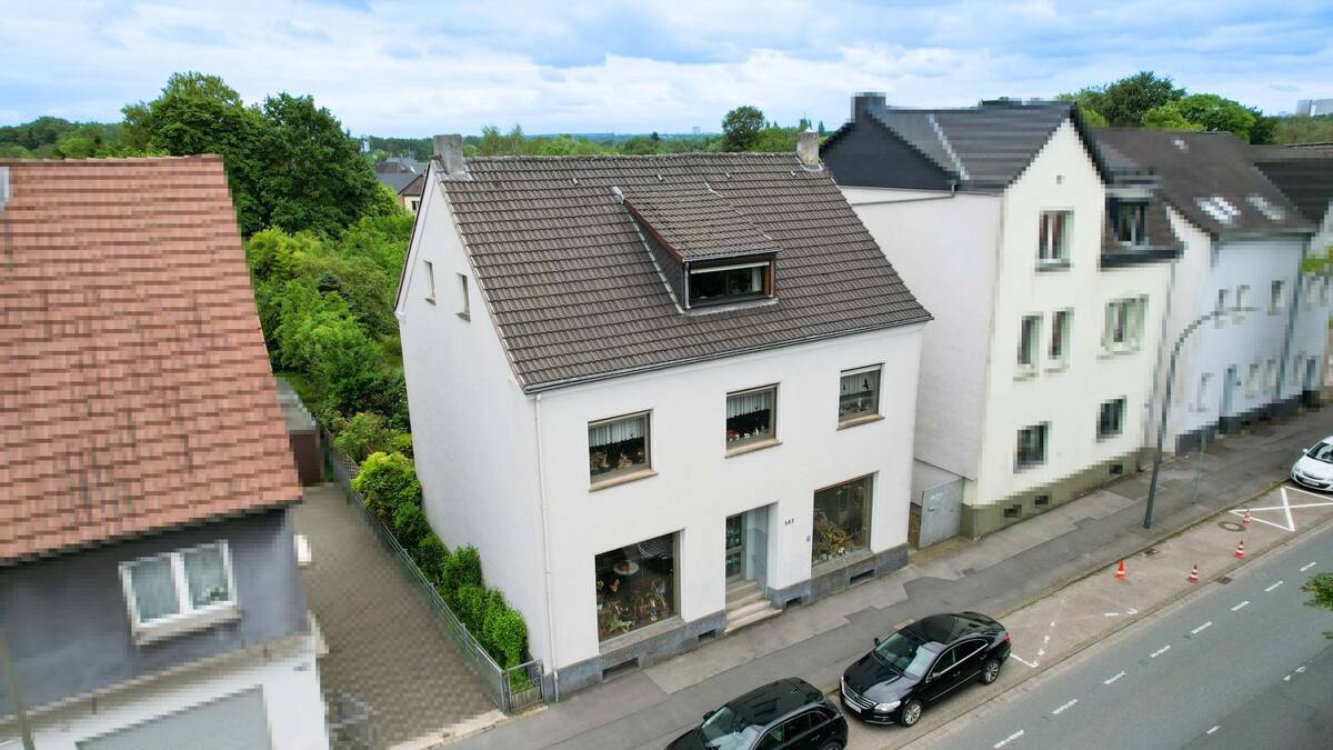 Dortmund-Derne: Großes Einfamilienhaus, riesiger Garten & viel Platz für Ihre Wohnträume! – 44329 Dortmund – Bild 1 von 9