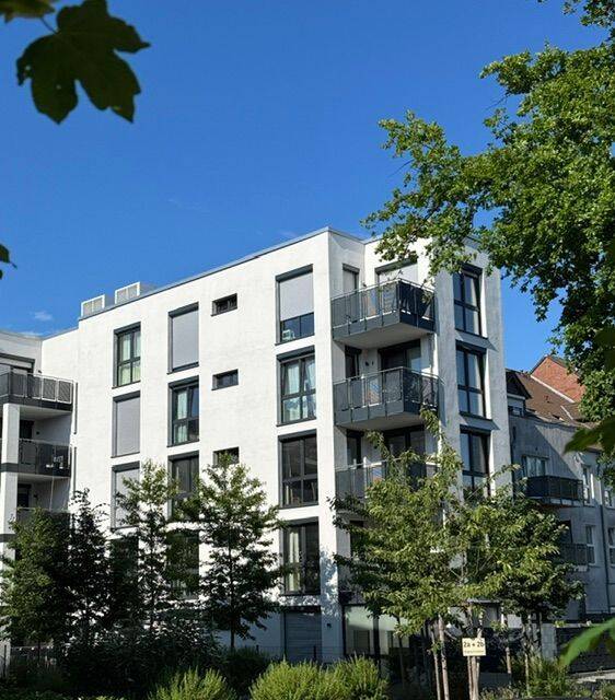 ELBE EINKAUFZENTRUM IN SICHTWEITE Möblierte 3-Zim.Wohnung – Hamburg – Vorschaubild 2