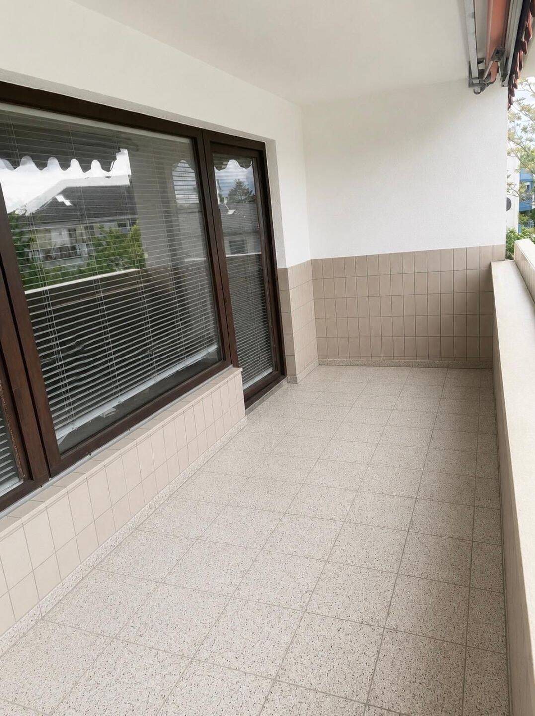 Freie 2-Zimmer-Eigentumswohnung mit großem Südwestbalkon, Aufzug und TG-Stellplatz im Kaufpreis enthalten – begehrte Lage in Fürth-Ronhof – Fürth – Vorschaubild 4