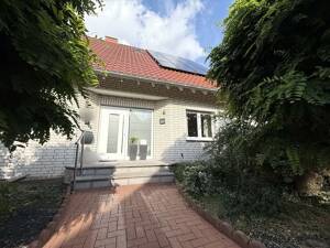 Luxuriöses Einfamilienhaus mit Garten, Wintergarten und Sauna in Paderborn – 33100 Paderborn – Vorschaubild 1