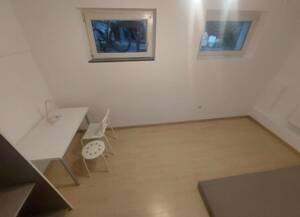 WG room about 14 m2 plus a lot of common area, bathrooms, living room, terrace, etc - quiet location, nice WG, close to university – 70597 Stuttgart – Vorschaubild 3