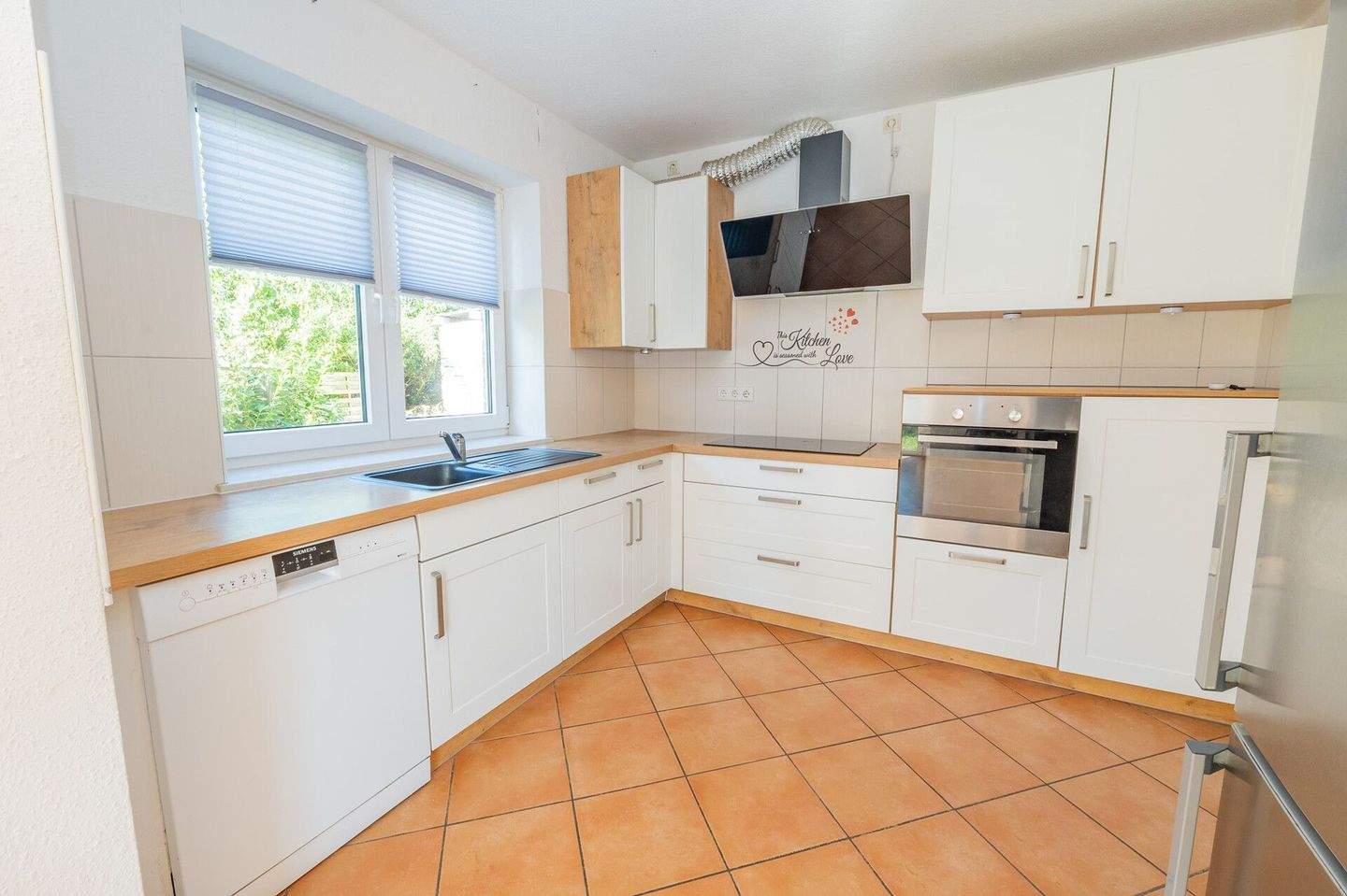 RESERVIERT - Moderne Doppelhaushälfte mit Garten in ruhiger Lage - Komfortables Wohnen auf ca. 125?m² – Himmelpforten – Vorschaubild 3