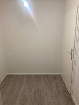 ** Modernisierte 2-Zi-Wohnung in zentraler Lage von Essen-Holsterhausen * – 45145 Essen – Vorschaubild 8