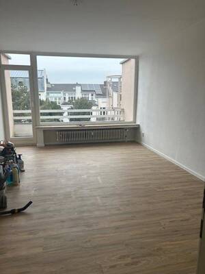 Kapitalanlage (3,76 % Rendite) - 1-Zimmer WHG mit Balkon in Bonn - Poppelsdorf