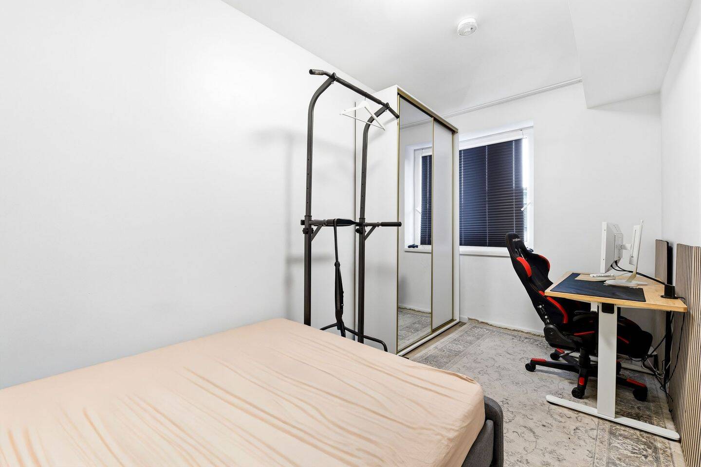 Vermietete, großzügige 4-Zimmer-Wohnung mit Balkon und Loggia – Hamburg – Vorschaubild 6