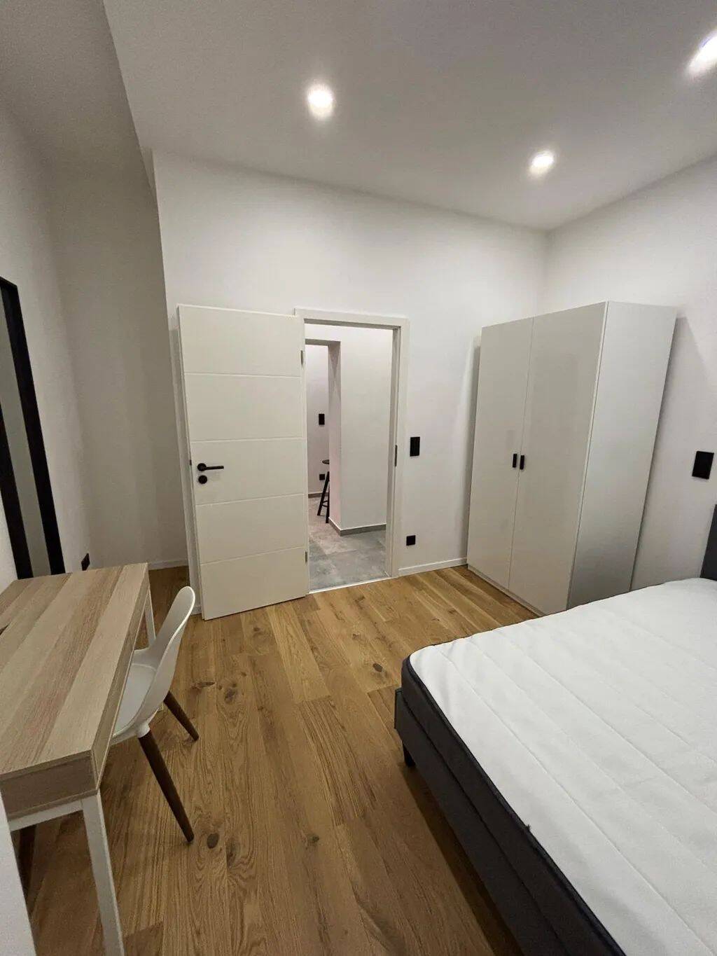 Modernes und günstiges WG-Zimmer - sofort verfügbar