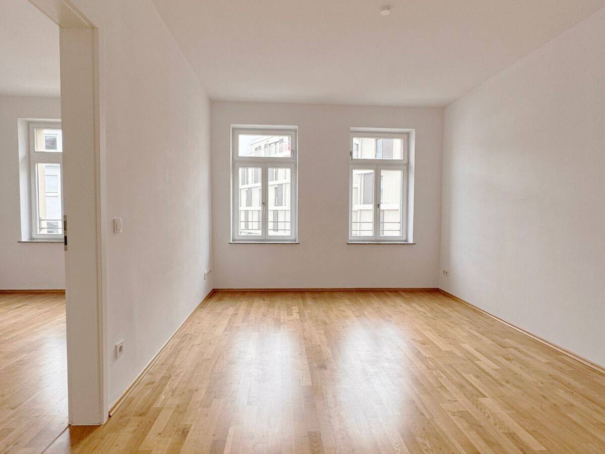 *** 2 Zimmer * Wohnung * Balkon * Parkett * Fußbodenheizung * Traum im Süden * 08/2026 *** – Leipzig – Vorschaubild 8