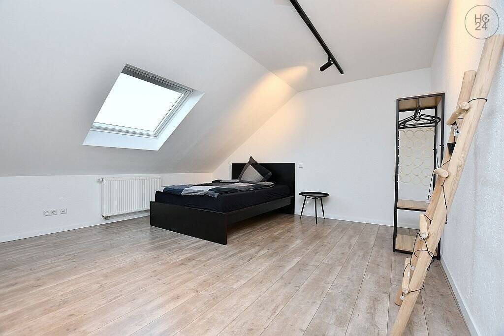 Wunderschöne, neu möblierte  Wohnung mit PKW-Stellplatz in Asperg