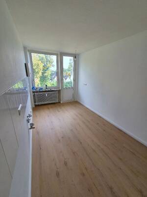 Vermietung von renovierter 2 Zimmer Wohnungen in Achim-Bierden – 28832 Achim – Vorschaubild 2
