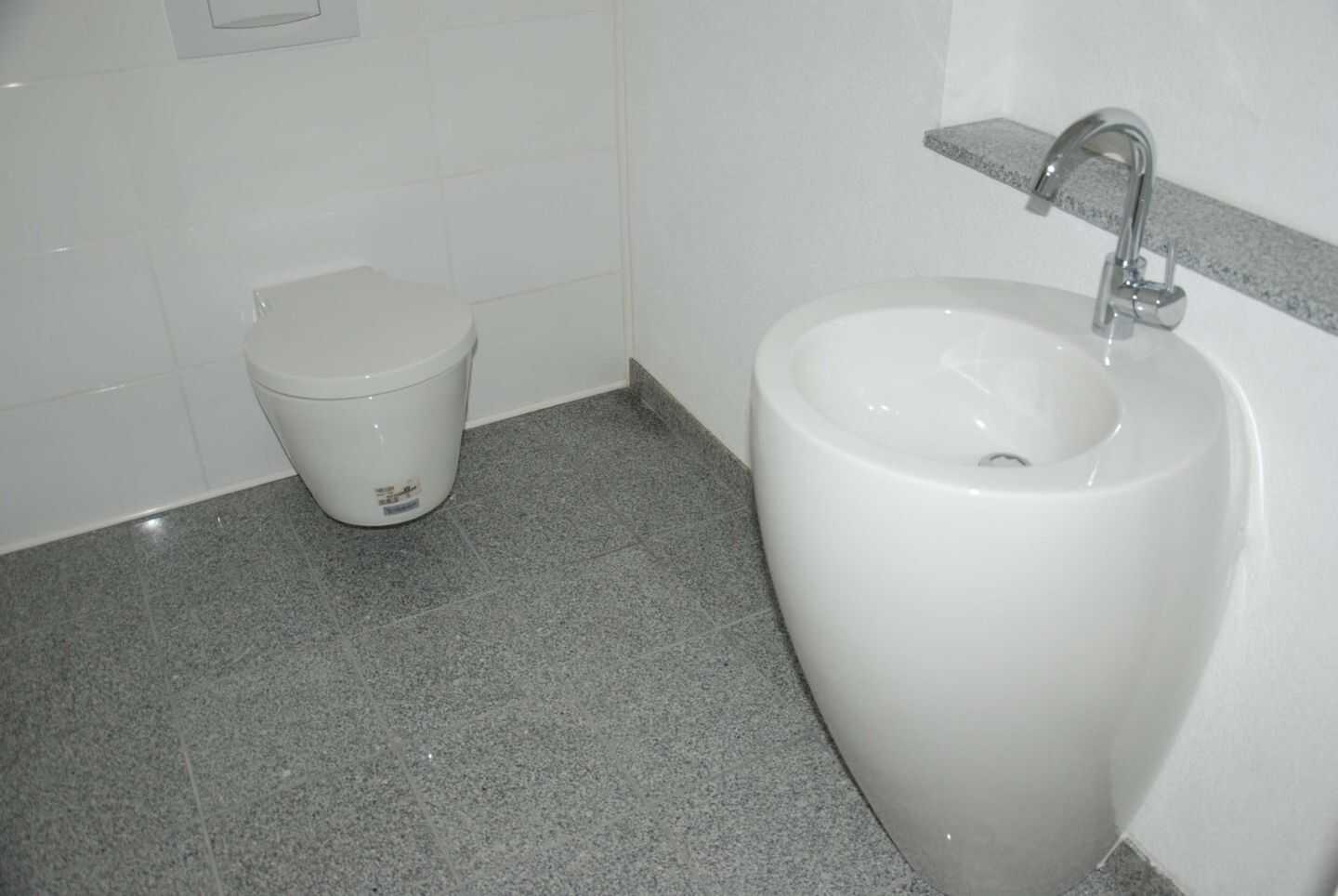 Gepflegtes Wohnhaus mit Gewerbeeinheit in Wuppertal – Wuppertal – Vorschaubild 6