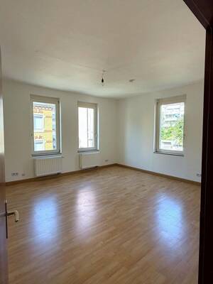 Stuttgart Süd Bestlage - Helle 2-Zimmer-Wohnung mit optimaler Anbindung – 70199 Stuttgart – Vorschaubild 1