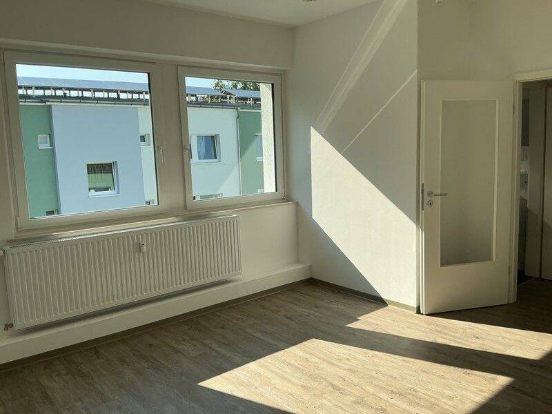 Schöne 2-Zimmer-Wohnung in Woltmershausen - mit großer Wohnküche – Bremen – Vorschaubild 2