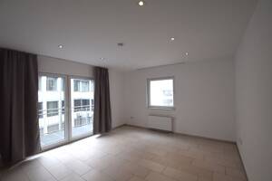 Zentrale Wohnung (WG geeignet) im Dachgeschoss mit Balkon und Terrasse – 33602 Bielefeld – Vorschaubild 3