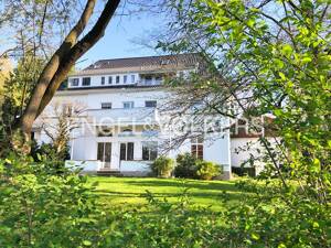 Stilvolle 4-Zimmer-Maisonettewohnung mit Pkw-Carport-Stellplatz