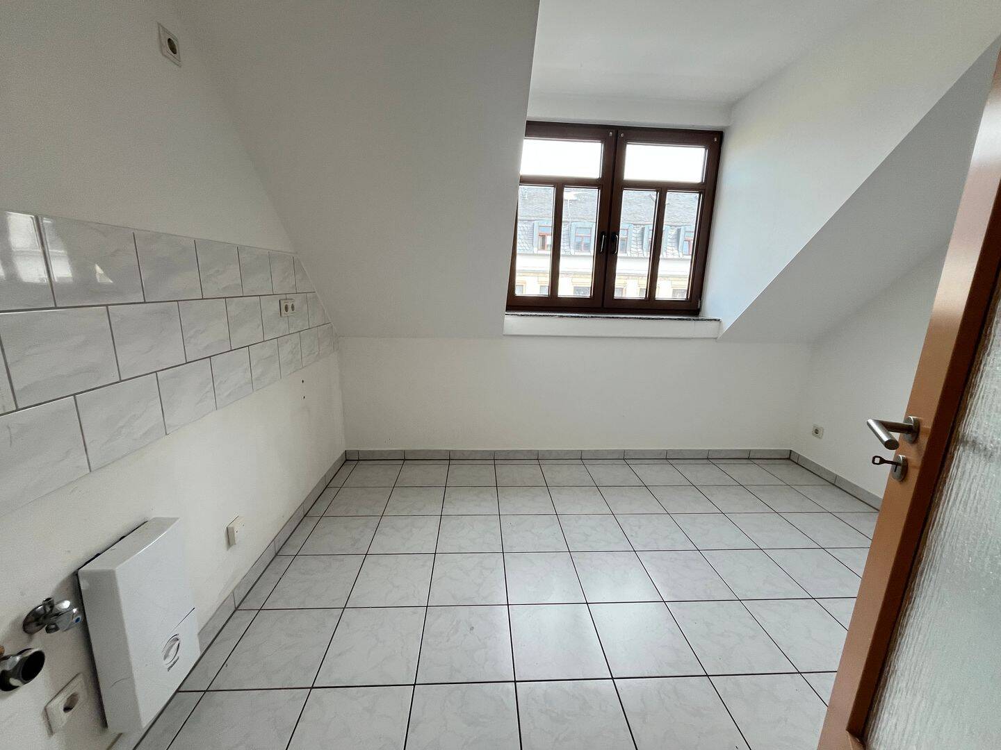 Wohnen auf zwei Ebenen - Maisonette mit flexibler Küchengestaltung – Chemnitz – Vorschaubild 7