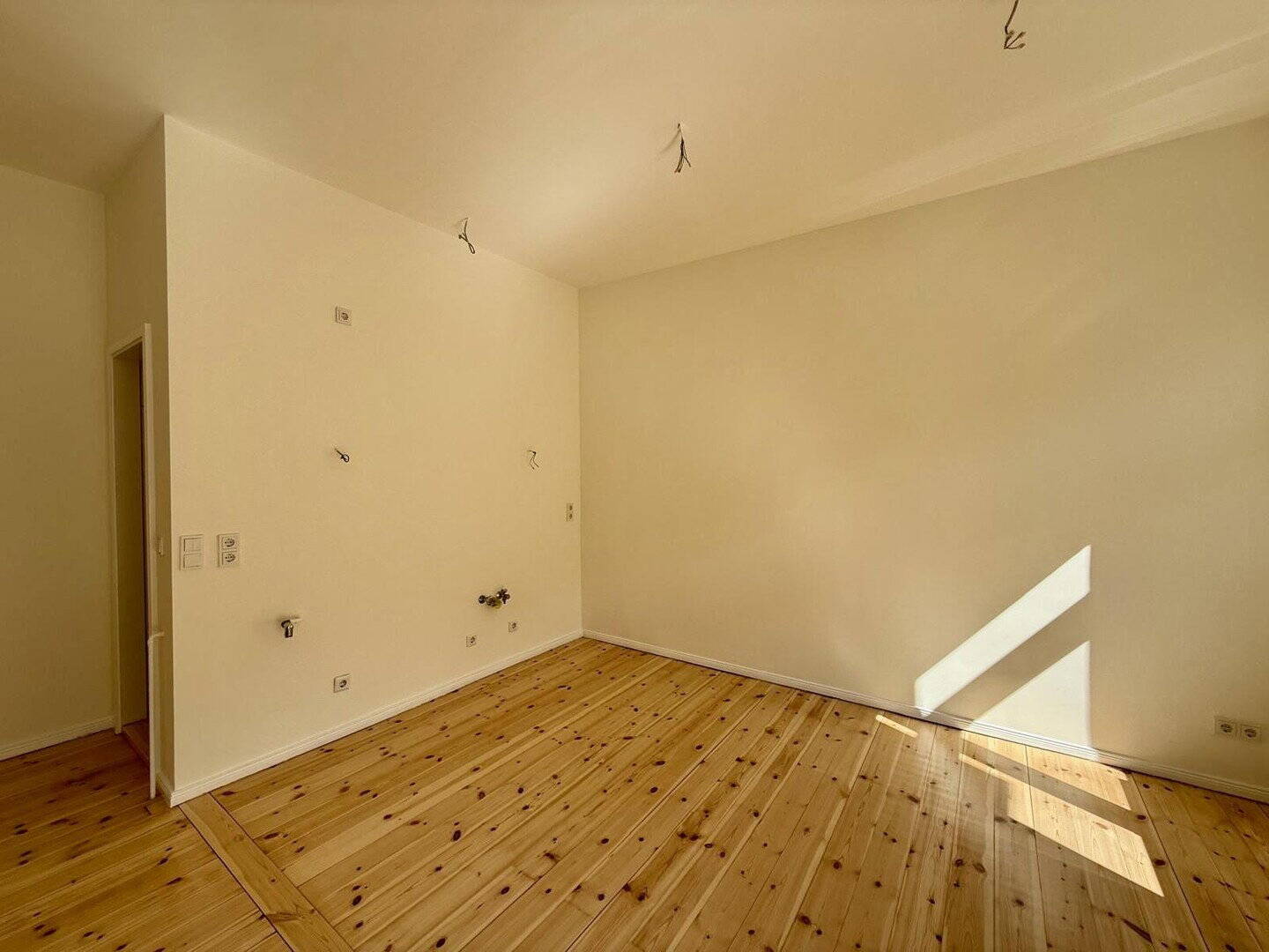 Sonnige Maisonette im Komponistenviertel - 2 Balkone, Südausrichtung & ruhige Lage im Grünen – Berlin – Vorschaubild 7