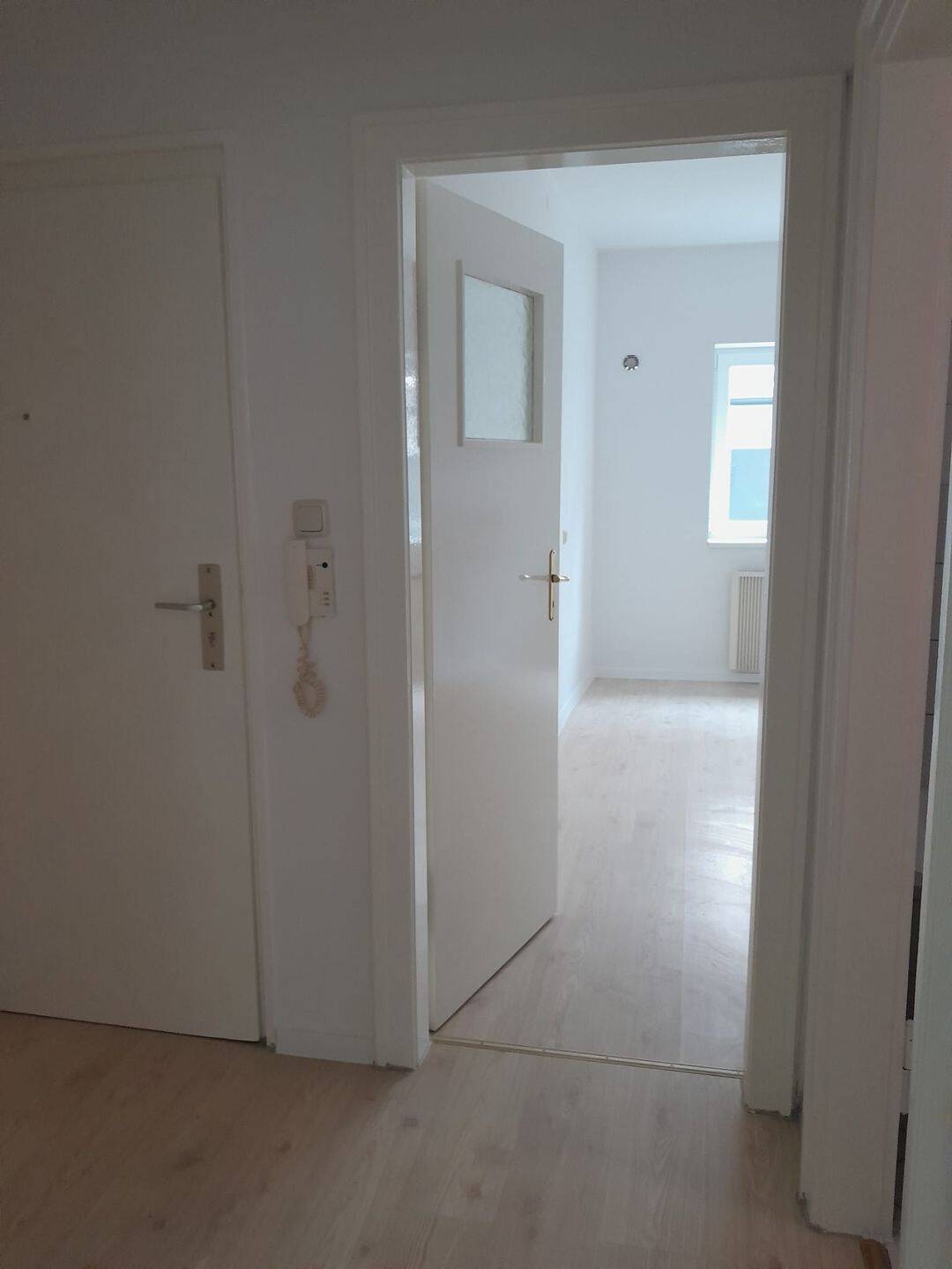 Interesse? Hübsche Zwei-Zimmer-Wohnung im Erdgeschoss – Nürnberg – Vorschaubild 2