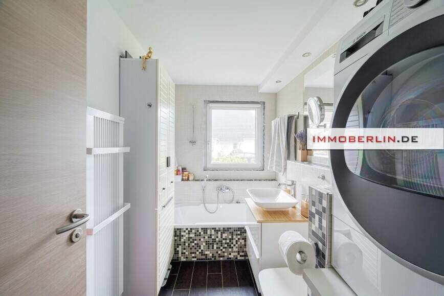 IMMOBERLIN.DE - Entzückender Bungalow mit Gartenidylle & Wintergarten im Berliner Speckgürtel – Blankenfelde-Mahlow – Vorschaubild 5