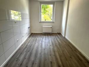 Neu. Hell. Bereit für Sie. / Fresh. Bright. Ready for you. – 45307 Essen – Vorschaubild 6