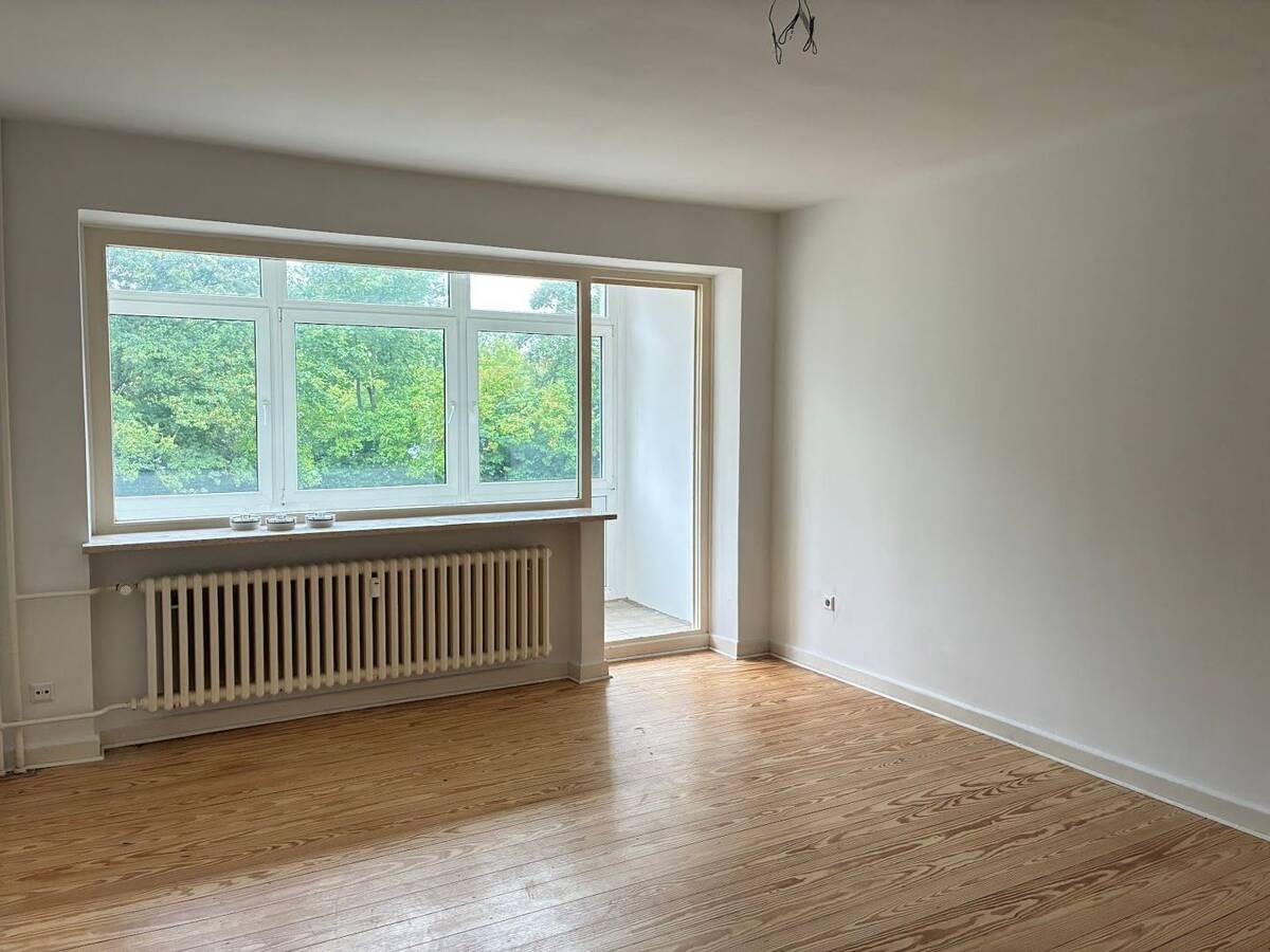 4-Raumwohnung mit Loggia zu vermieten – 24149 Kiel – Bild 1 von 9