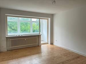 4-Raumwohnung mit Loggia zu vermieten
