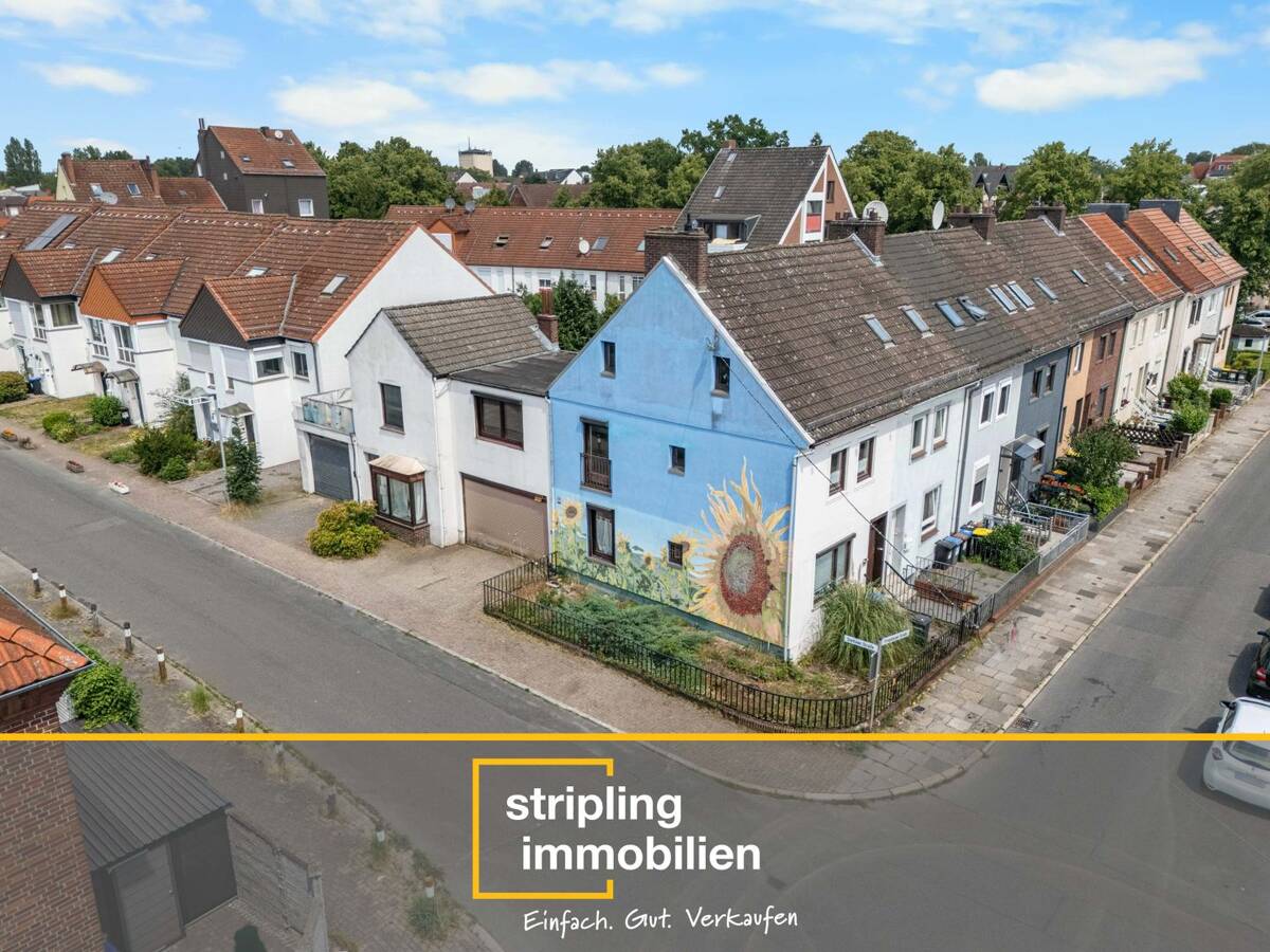 Bremen - Lindenhof | Sanierungsbedürftiges Reihenendhaus mit Anbau & 2 Garagen – 28237 Bremen – Bild 1 von 9