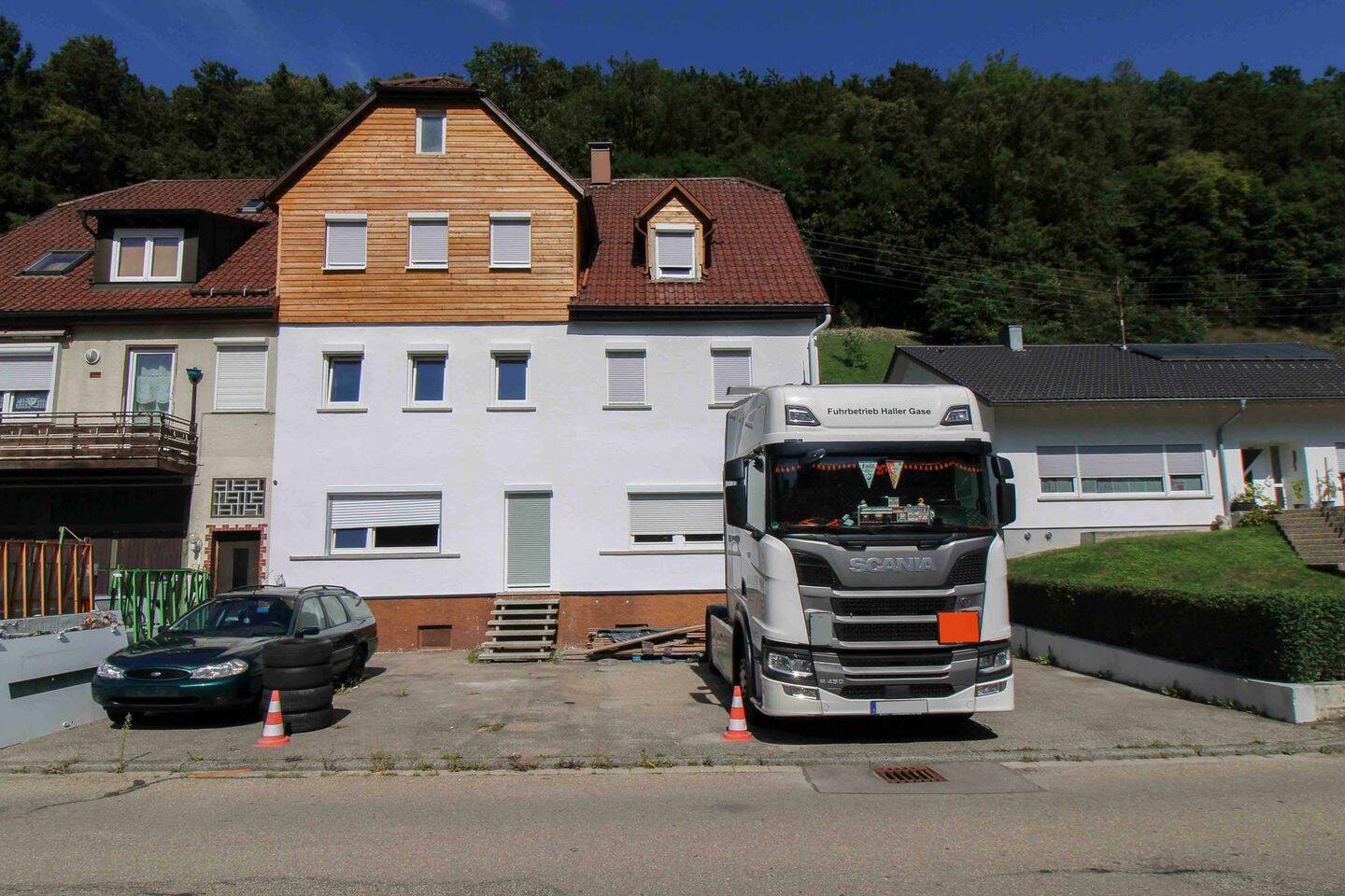 7,6?% Netto-Rendite: Vollvermietetes Mehrfamilienhaus in Wiesensteig - Attraktive Kapitalanlage – Wiesensteig – Bild 1 von 9