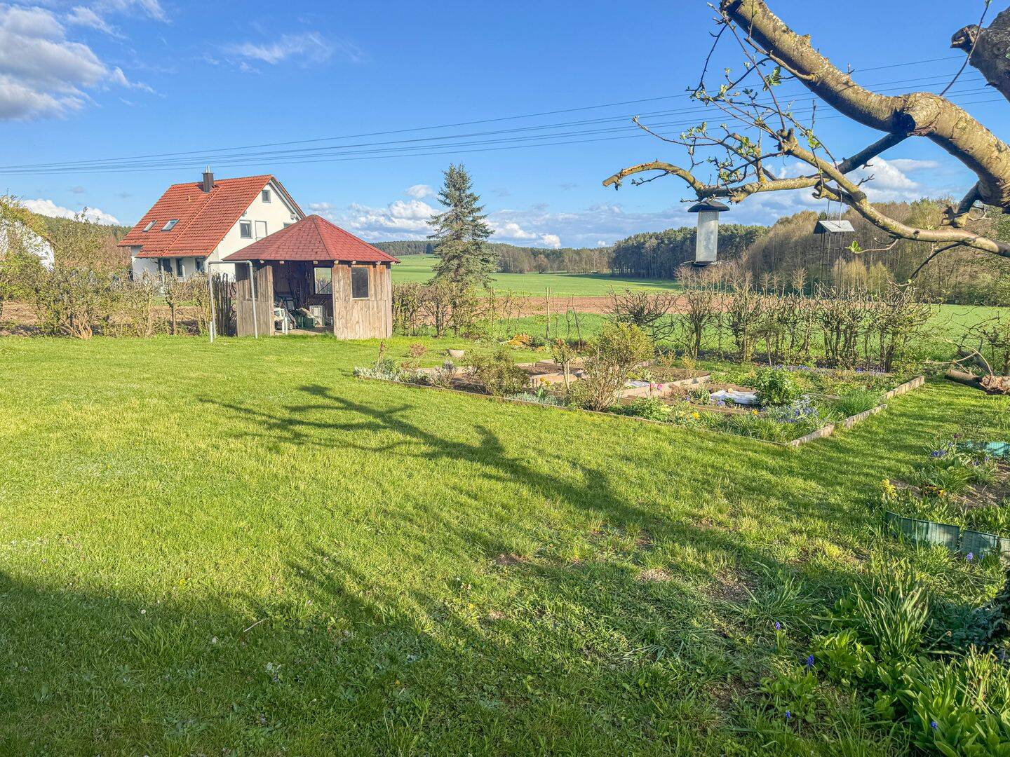 Zweifamilienhaus mit großem Garten und Ausbaupotential – Hahnbach – Vorschaubild 3