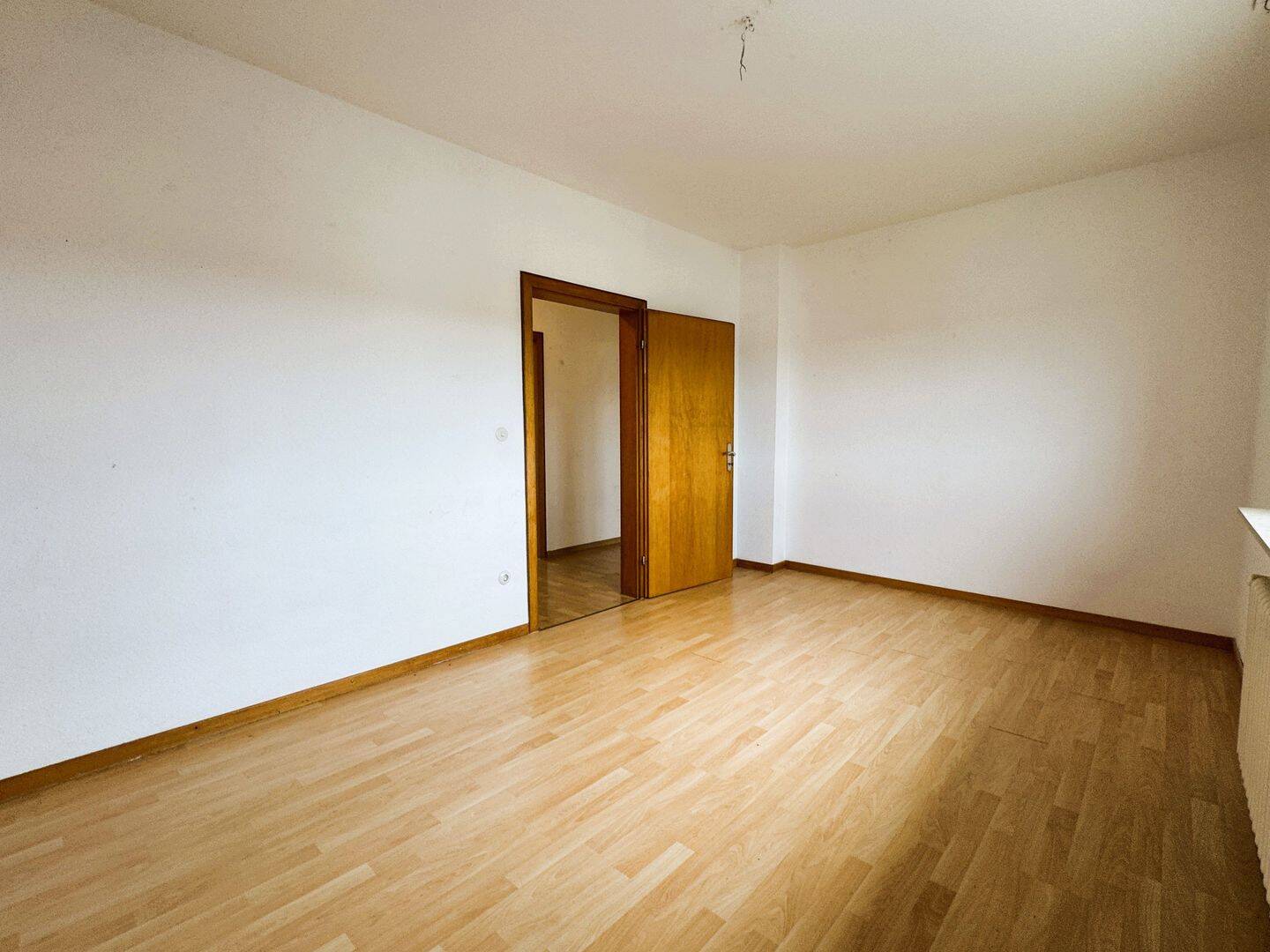***Zweifamilienhaus mit großem Grundstück in Aßlar-Berghausen*** – Aßlar – Vorschaubild 7