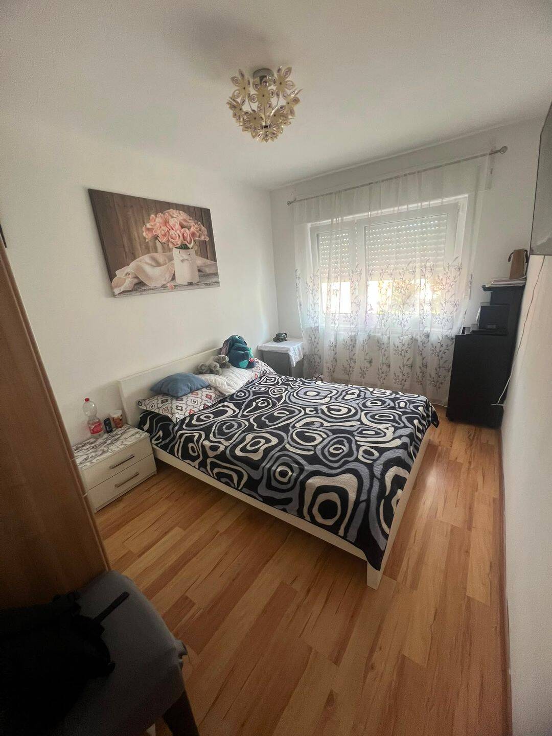 Freundliche 3 Zimmer Wohnung zentral gelegen in Nürnberg Höhe Marter mit Einbauküche und Balkon! – Nürnberg – Vorschaubild 2