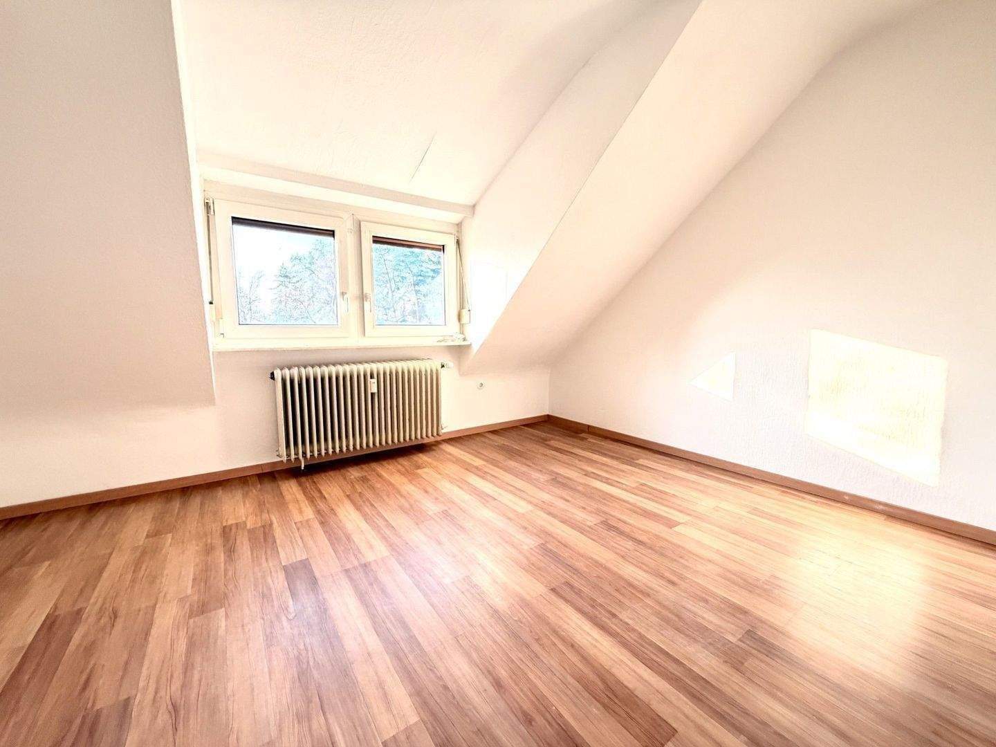 gepflegte 3 Zimmer Wohnung im Reichelsdorfer Keller +++ mit Badewanne +++ – Nürnberg – Vorschaubild 2
