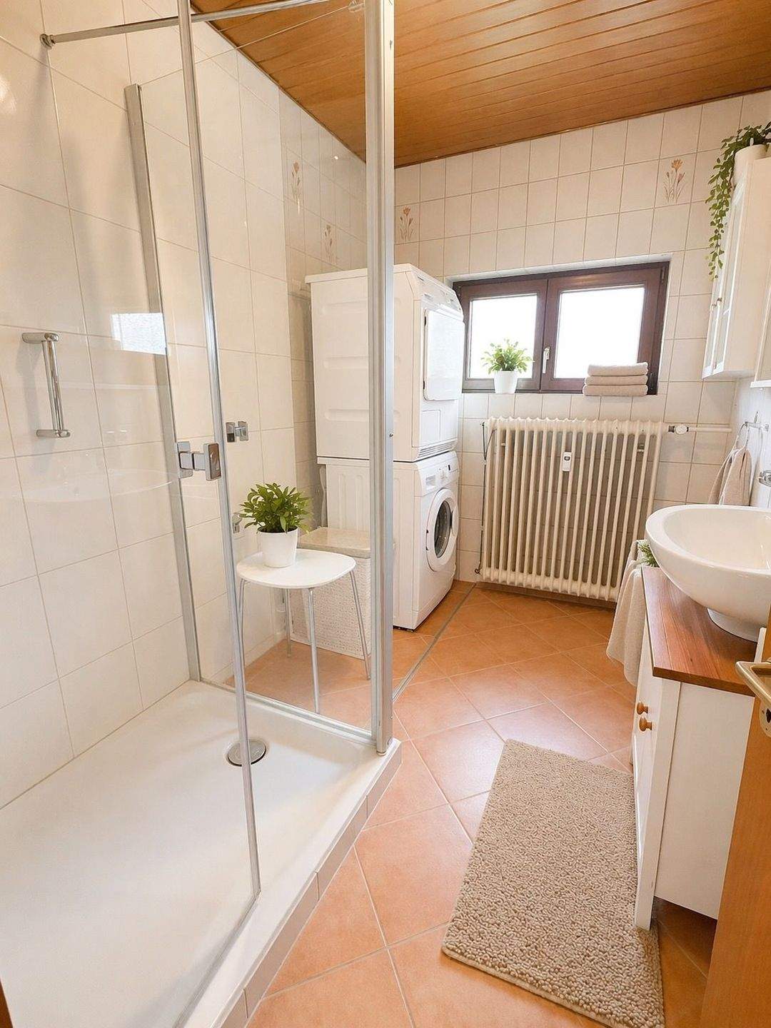 Attraktive Lage trifft Potenzial – vielseitiges Zweifamilienhaus in Ortenberg – Ortenberg – Vorschaubild 4